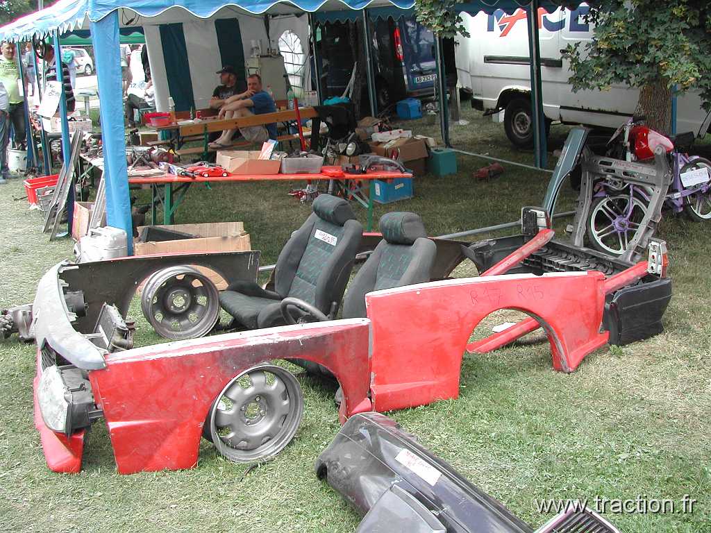 2014_Madine (81).JPG - 29ème Retro Meus'Auto au Lac de Madine, la bourse